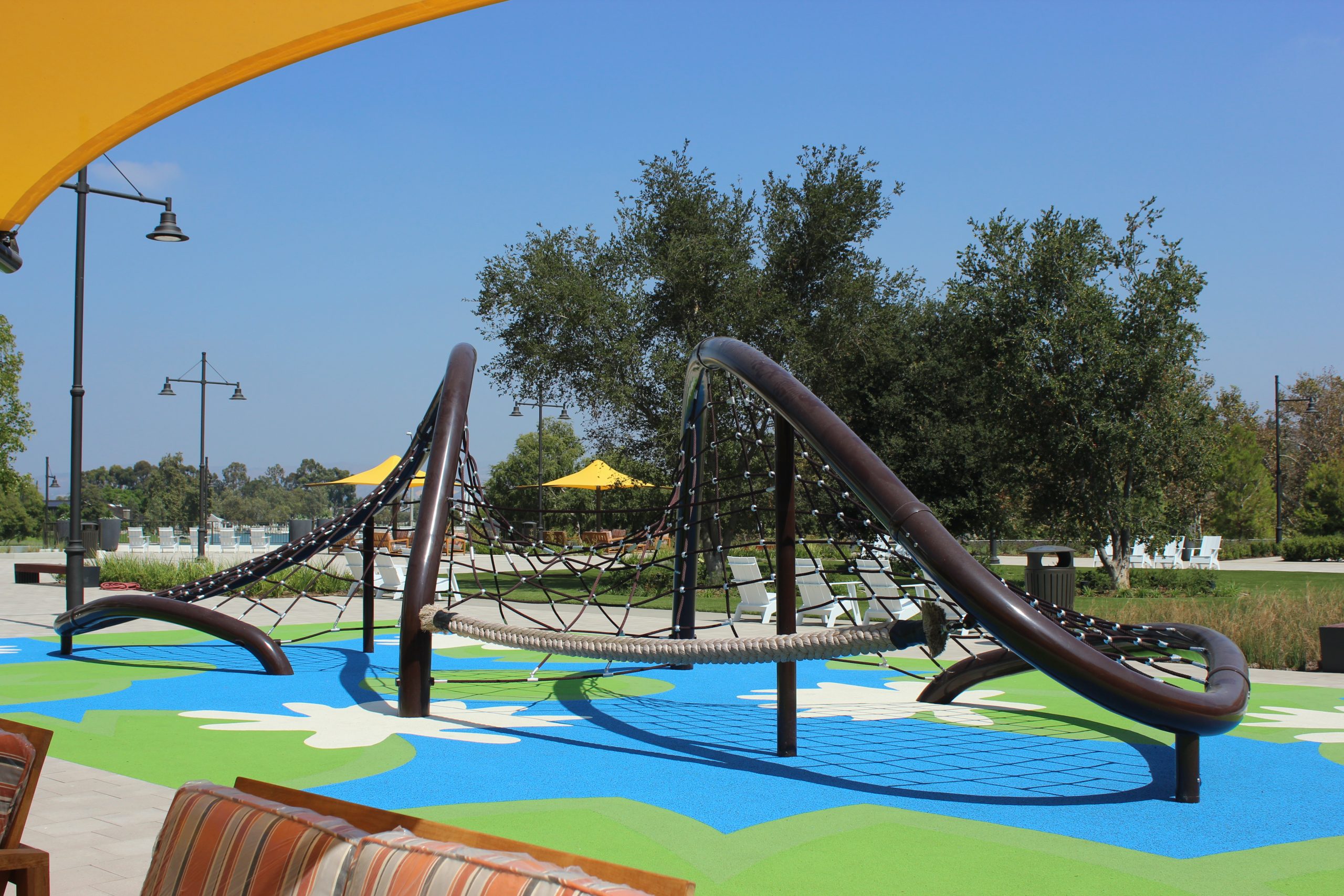 rope net playground shopping center